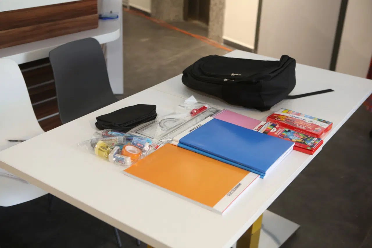 Bursa Nilüferli öğrencilere kırtasiye desteği