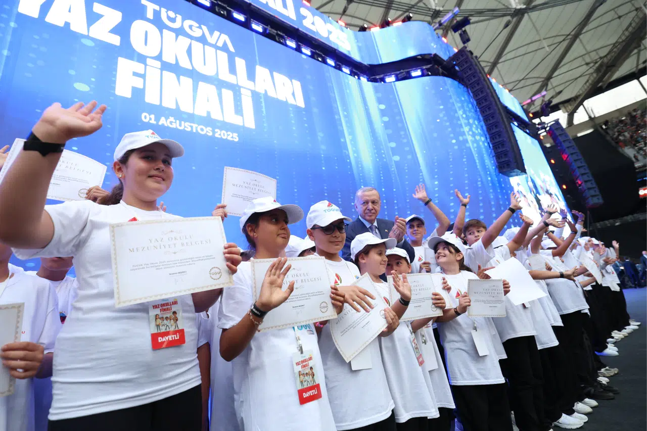 Cumhurbaşkanı Erdoğan, gençlere seslendi: Büyük ve güçlü Türkiye'ye az kaldı