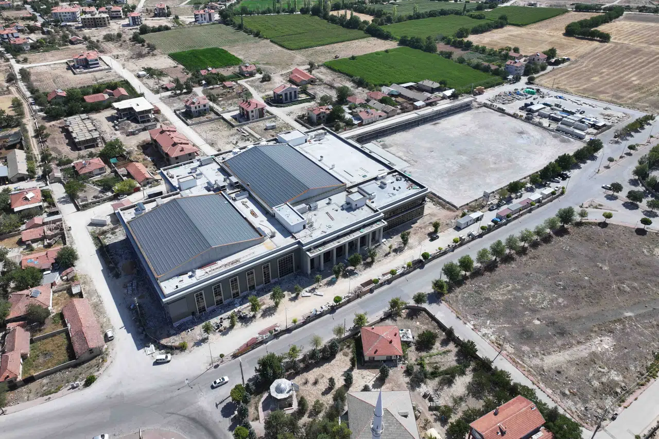 Konya Karatay'da bu tesis 16 branşta spor imkanı sunacak