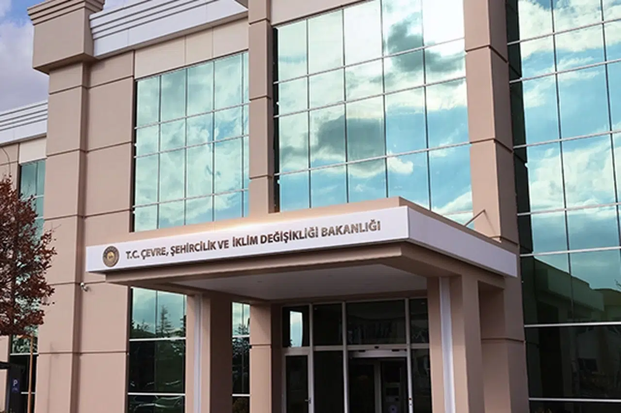 Milli Emlak’ta sahte kimlik skandalı!