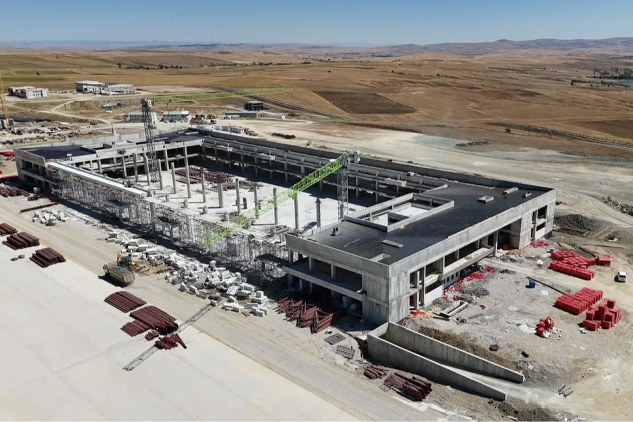 Orta Anadolu'nun kalbinde yeni havalimanı yükseliyor