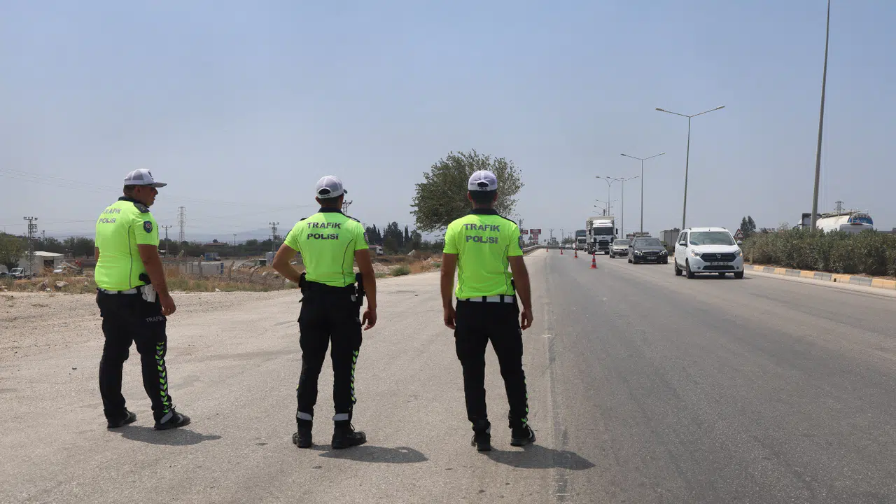 Kırmızı Işıkta Durmayarak Polisin Dron Kamerasına Yakalandı