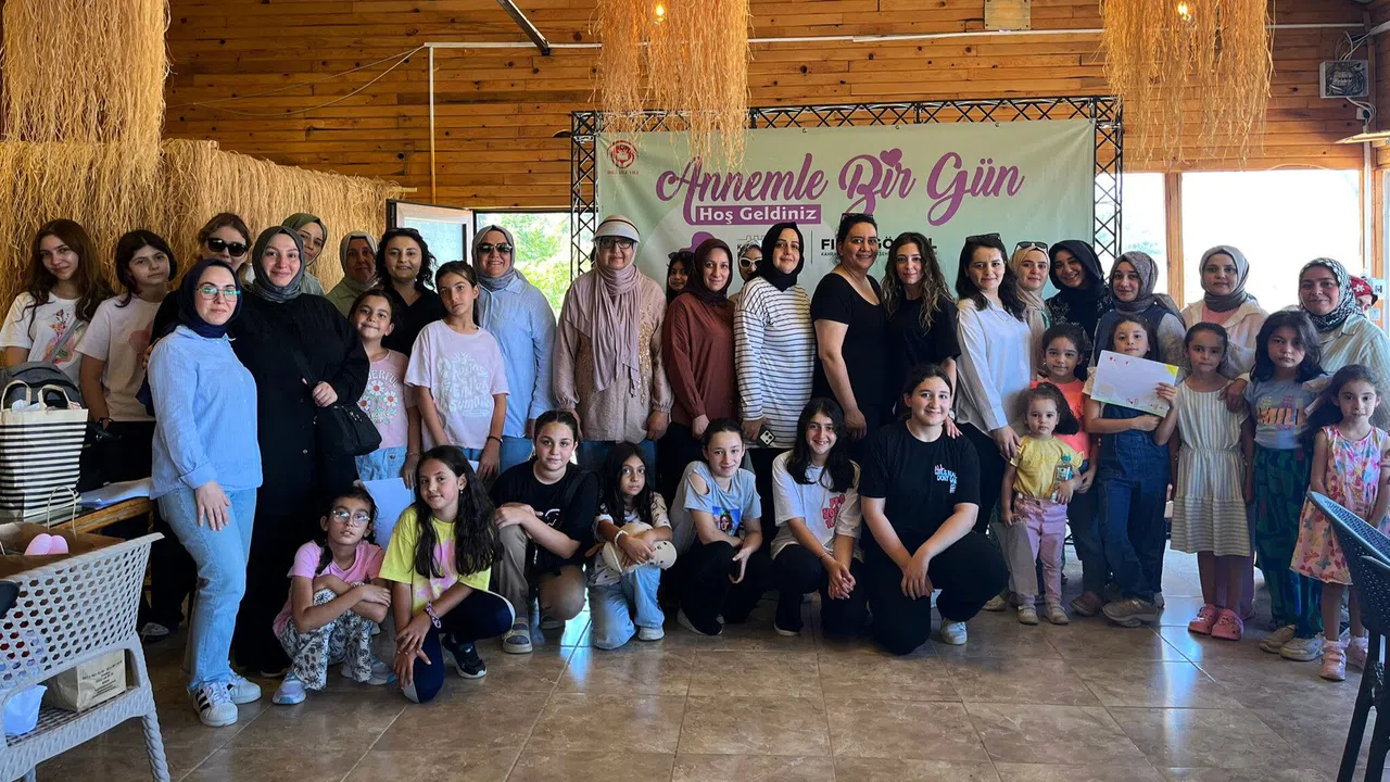 Kahramanmaraş’ta “Annemle Bir Gün” Kampı Renkli Geçti