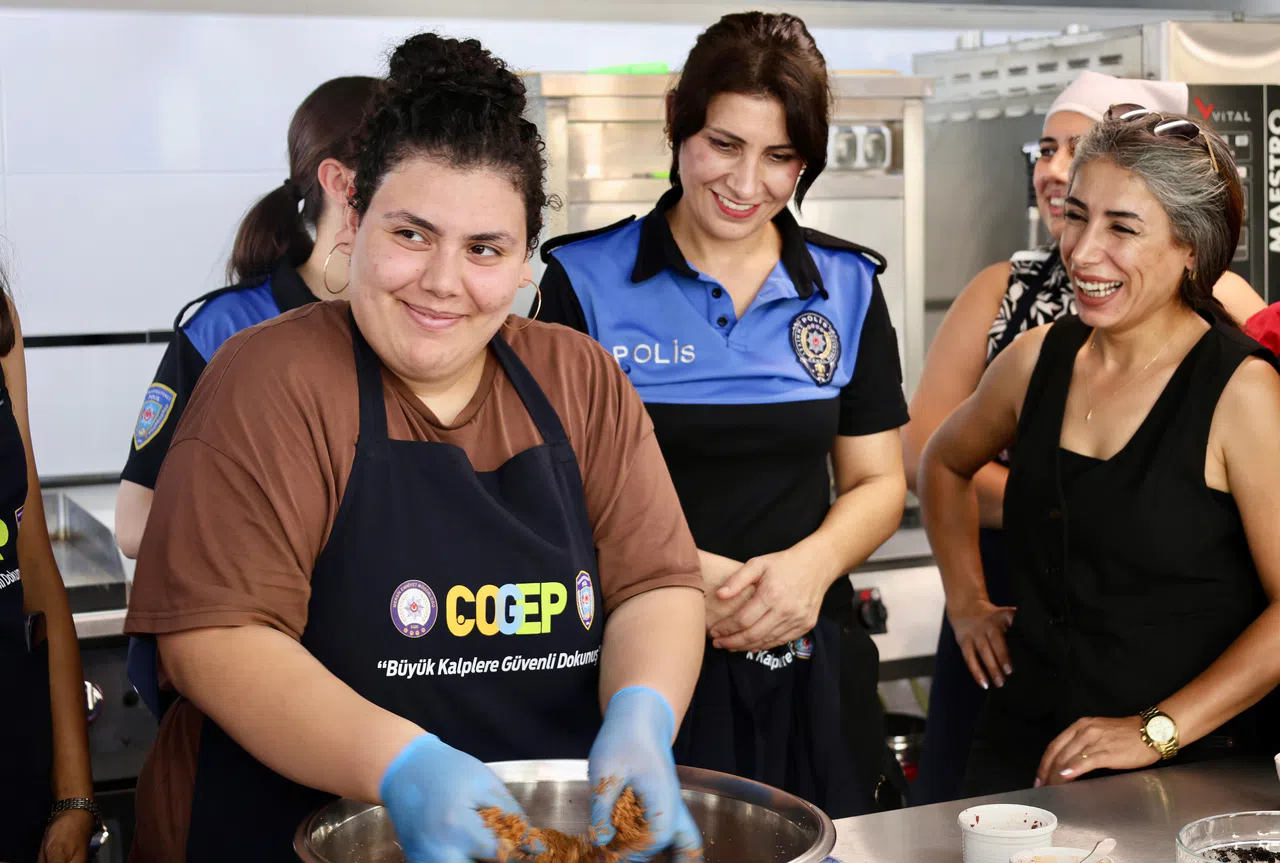 Polisten Geleceğin Aşçılarına Destek