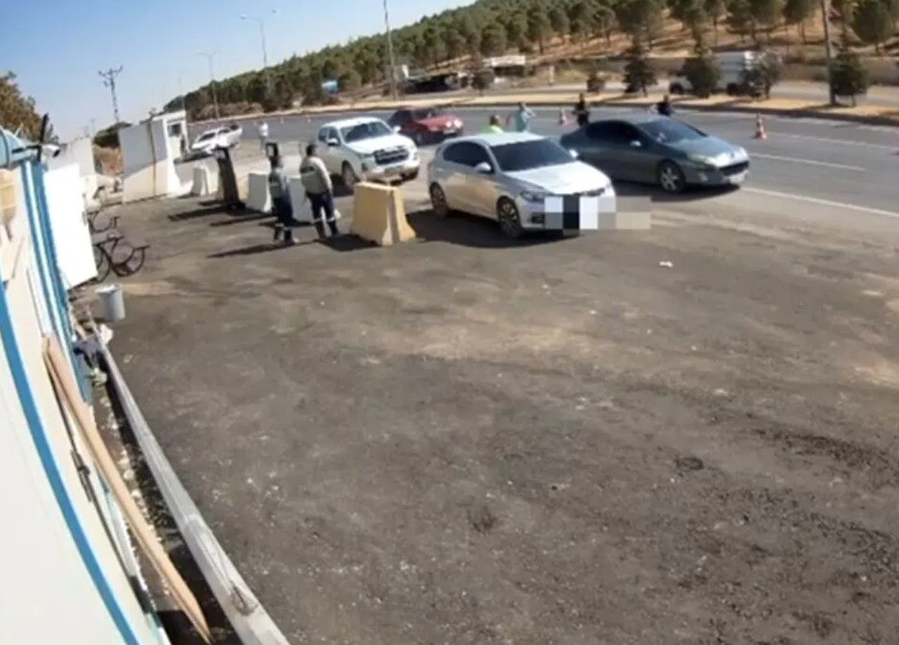 Polise Çarpıp Kaçtı, 141 Gram Metamfetamin Ele Geçirildi