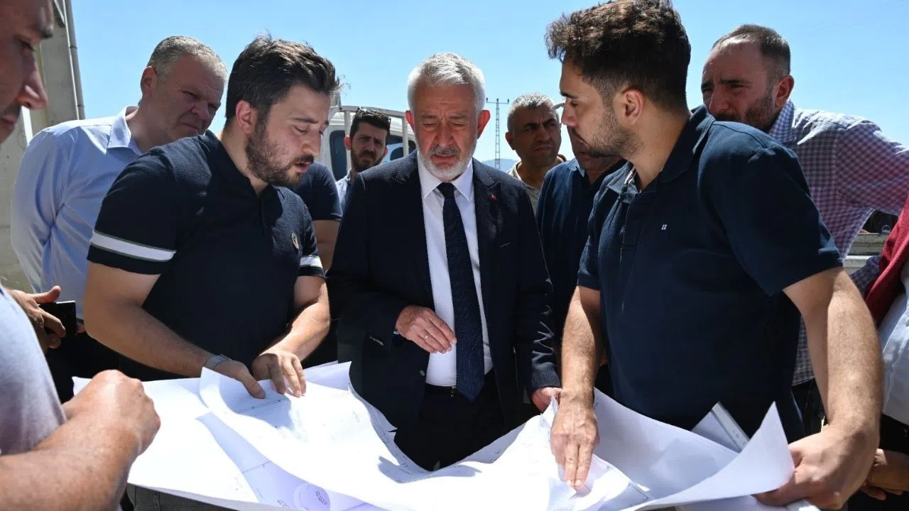 Başdeğirmen, Gül 2 Sanayi'de Örnek Dükkanları Gezdi