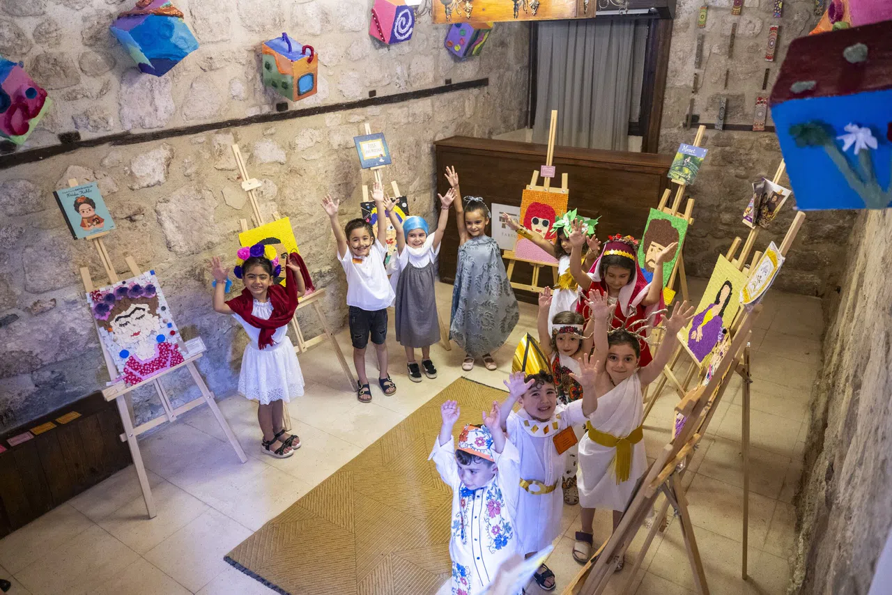 Çocuk Gelişim Merkezlerinde Eğitim Alan Miniklerin Eserleri Sergileniyor