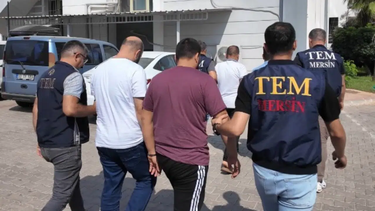 DEAŞ’a Yönelik Eş Zamanlı Operasyonda 8 Gözaltı