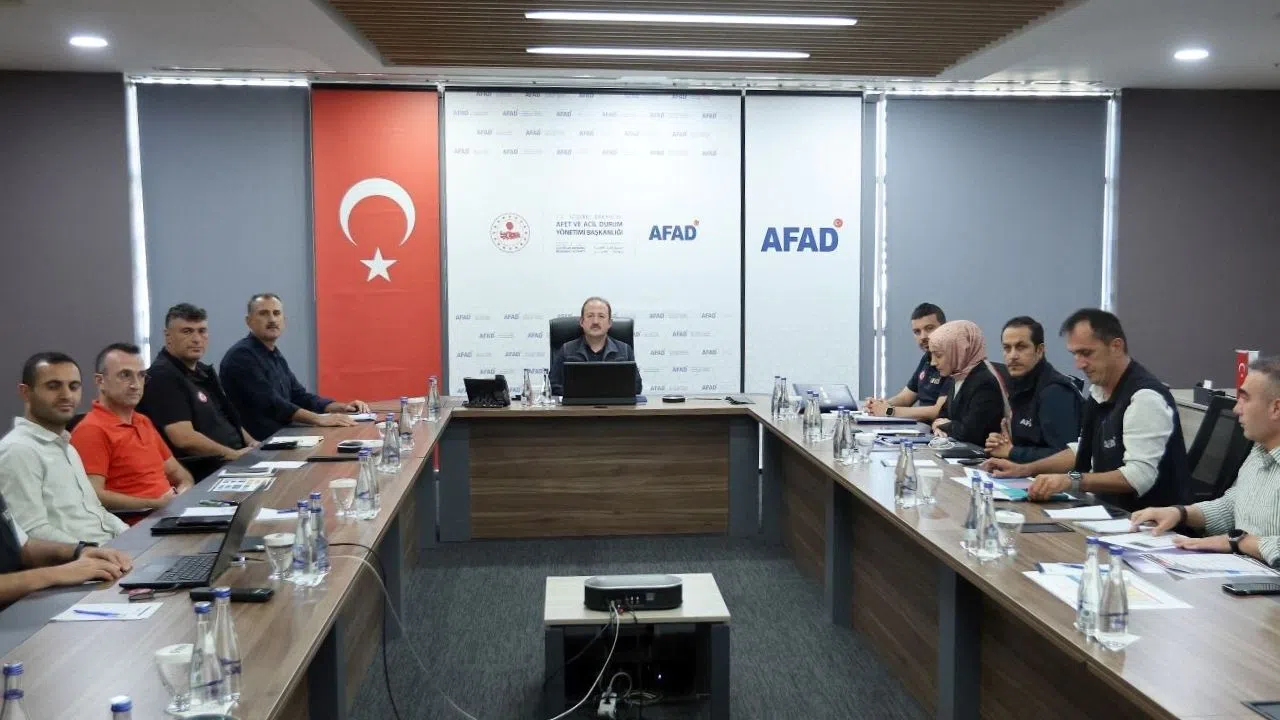 Deprem Bölgesinde Değerlendirme ve Koordinasyon Toplantısı