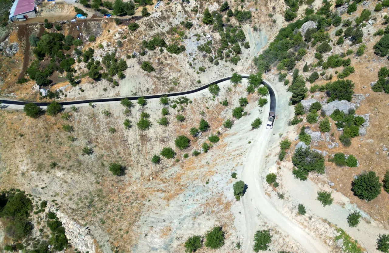 Dulkadiroğlu’nda 105 Mahalleye Asfalt Seferberliği