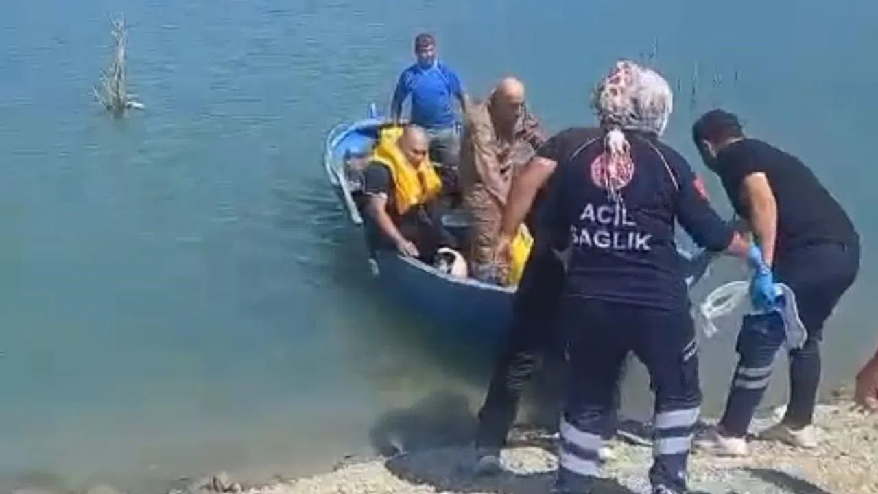 Eğitim Uçağı Baraja Düştü: 2 Kişi Kurtarıldı