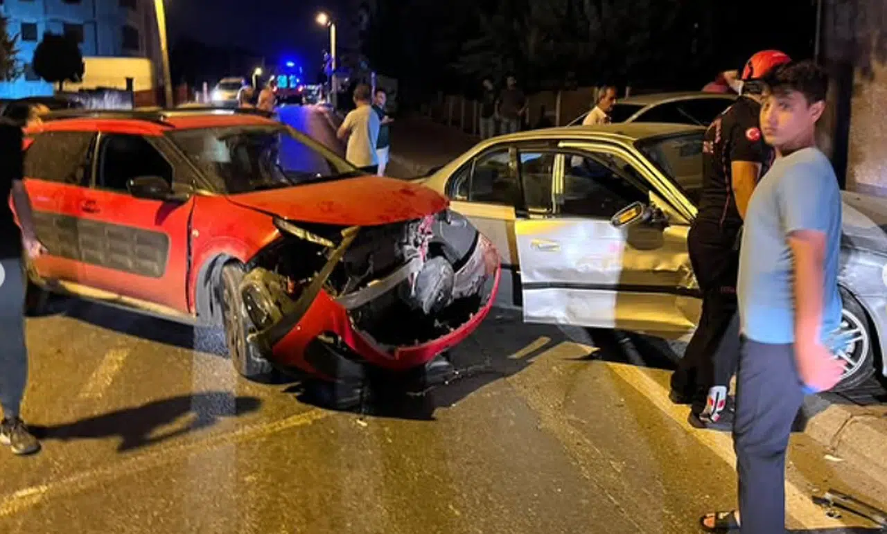 Kahramanmaraş’ta Sıkışmalı Trafik Kazası