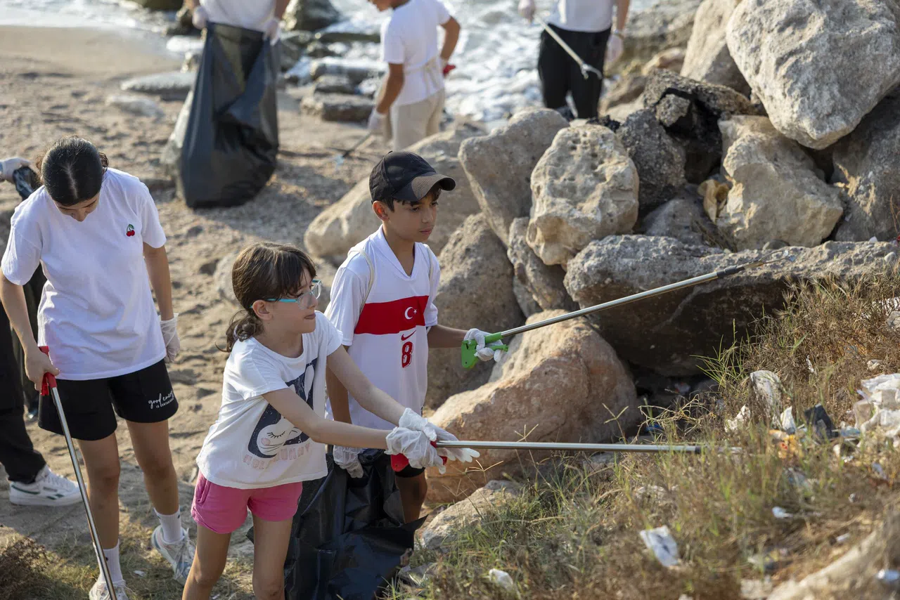 Genç Fenomenin Temizlik Akımına Destek