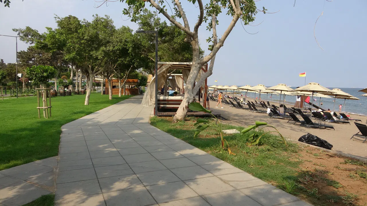 Girişi Ücretli Hale Getirilen Halk Plajında Gerginlik