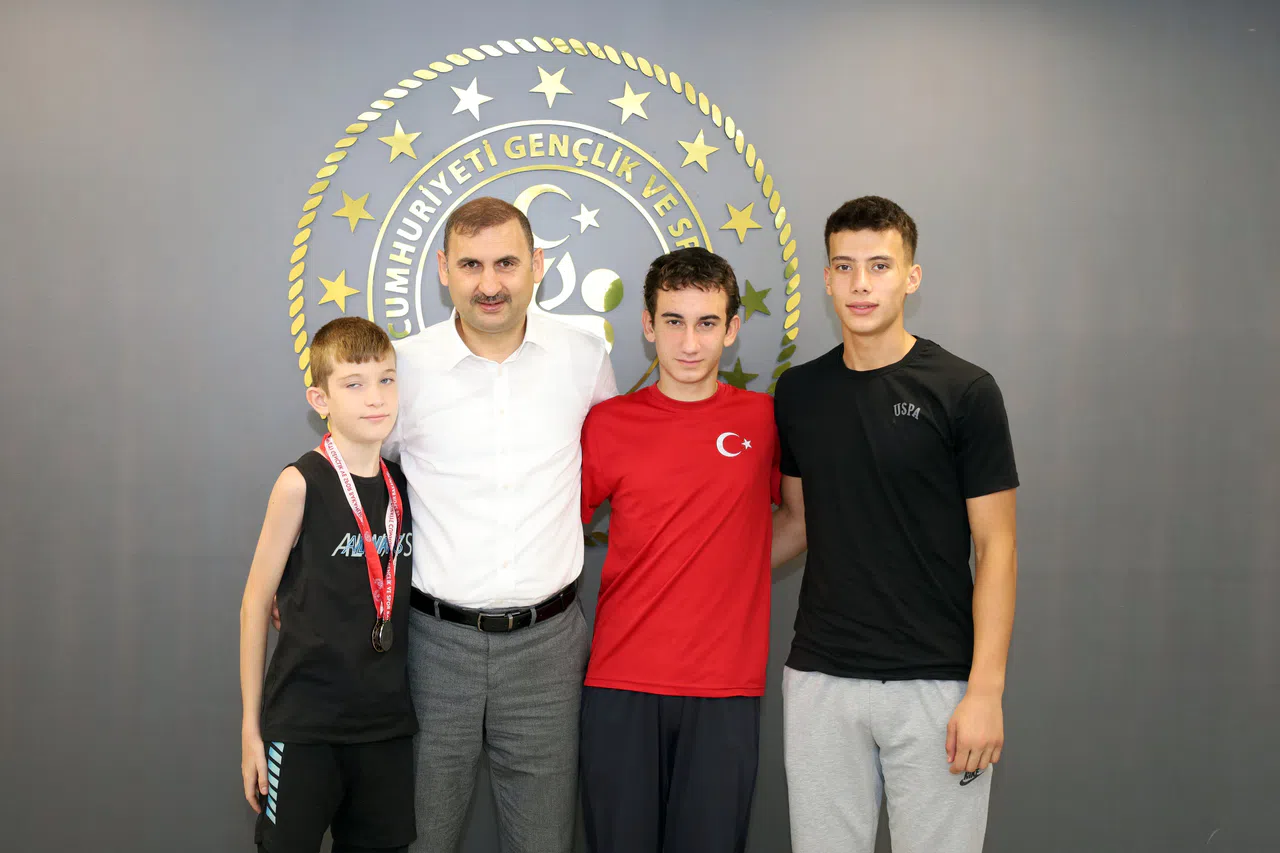 Başarılı Atlet Ege Kılınç’tan İl Müdürü Özdemir’e Ziyaret