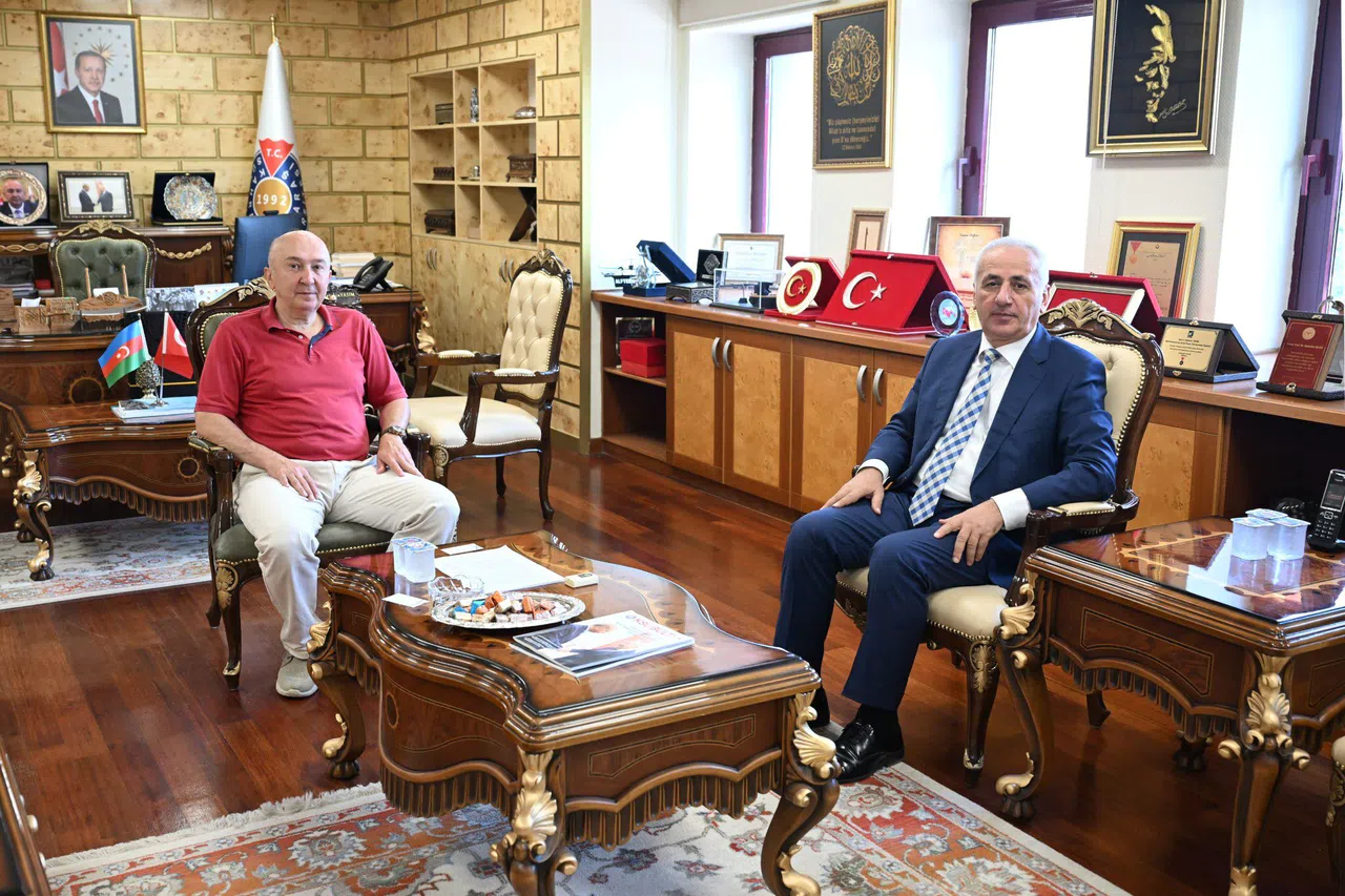 İl Defterdarı Hüseyin Erol’dan Rektör Yasım’a Ziyaret