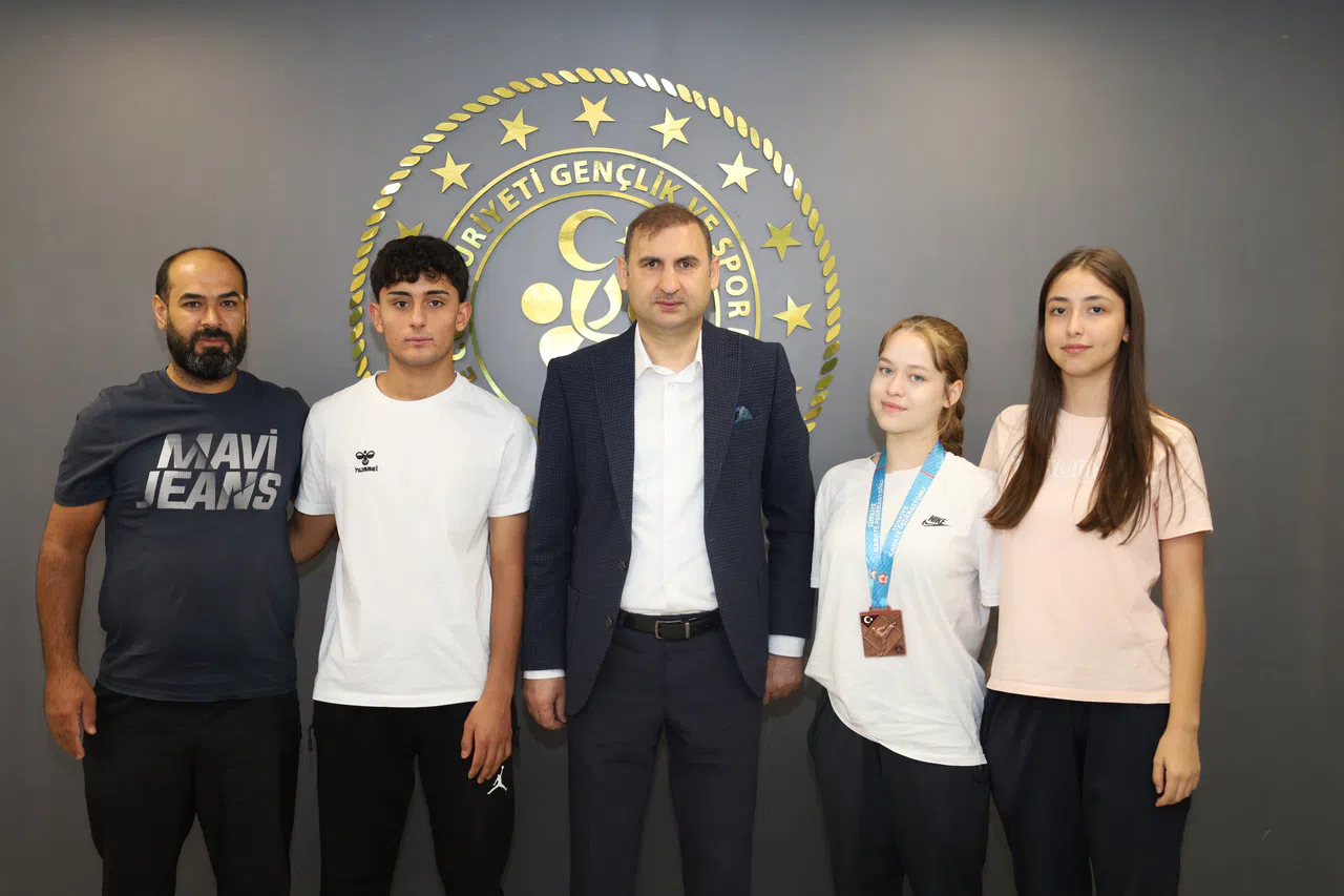 Kahramanmaraşlı Sporcular Karate Premier Ligi’nde Dereceyle Döndü