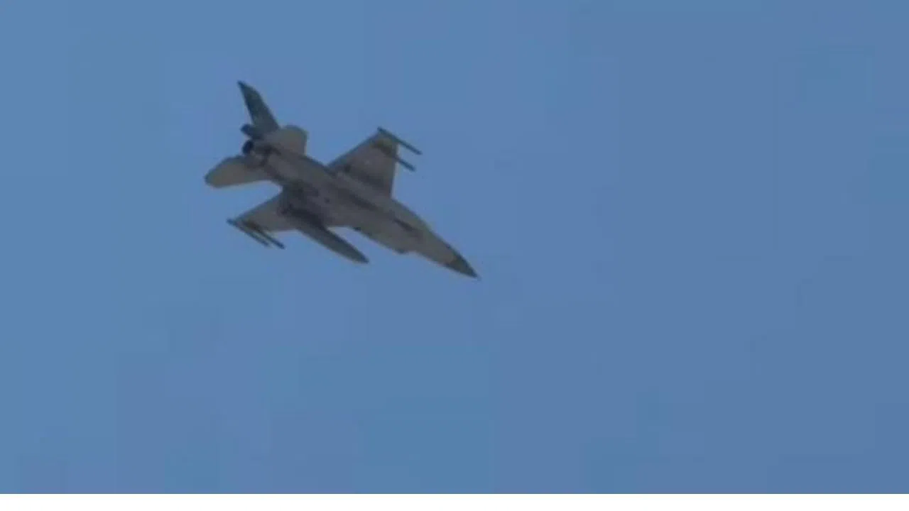 Kahramanmaraş’ta Alçaktan Uçan Savaş Uçakları Vatandaşları Tedirgin Etti