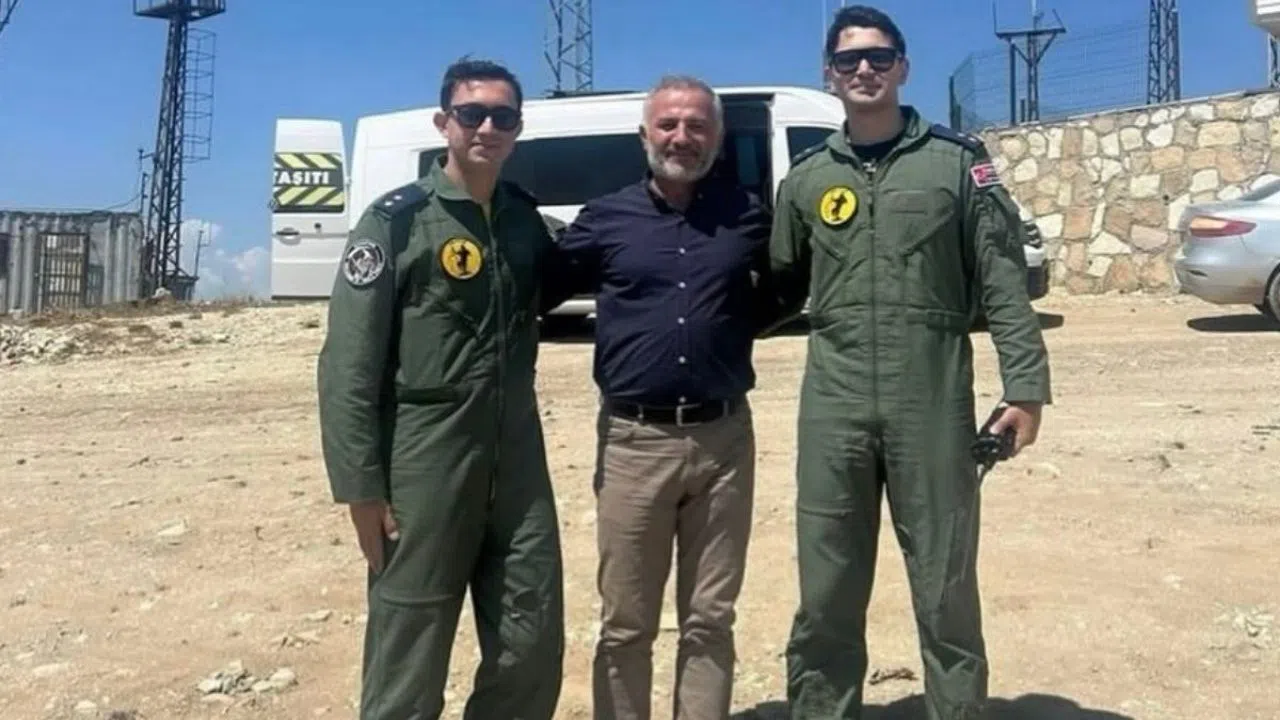 Kahramanmaraş’a Gelen F-16 Pilotlarından Hatıra Fotoğrafı