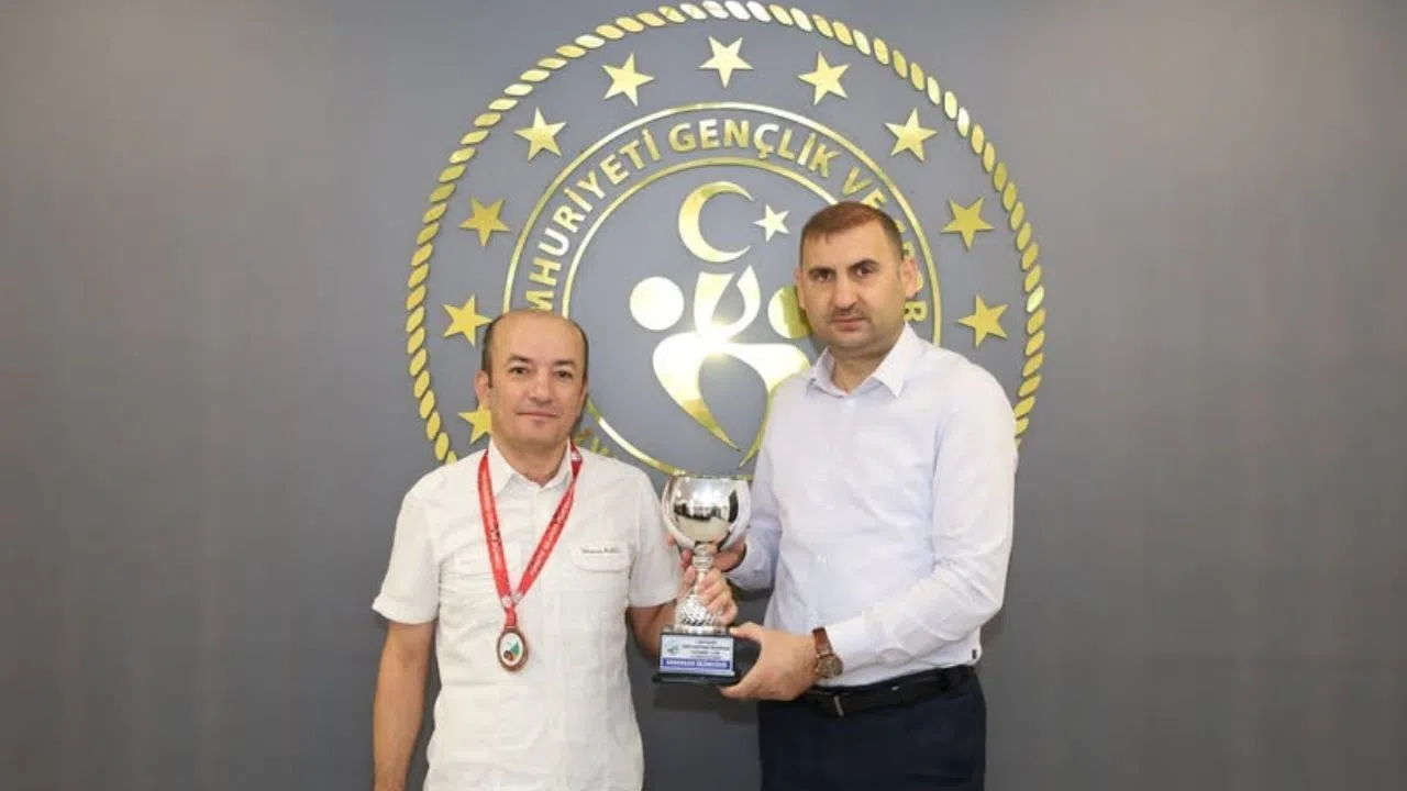 Kahramanmaraşlı Bilardocu Türkiye Üçüncüsü Oldu