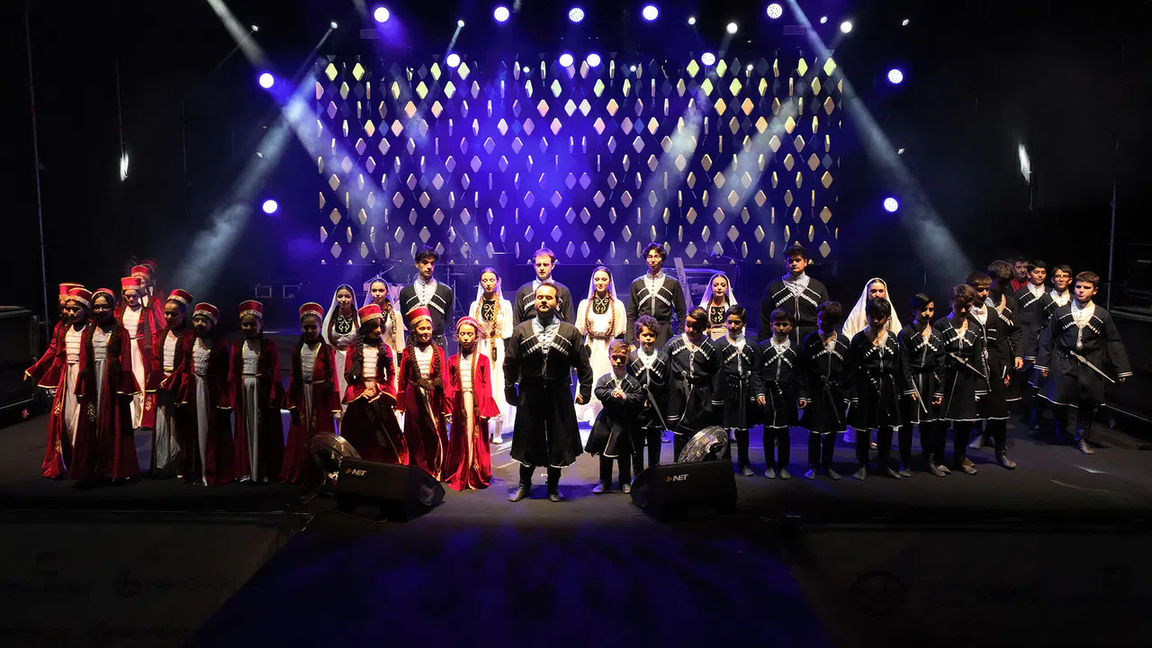 Kahramanmaraş’ta Ağustos Fuarı’nda Kafkasya Rüzgârı Esti