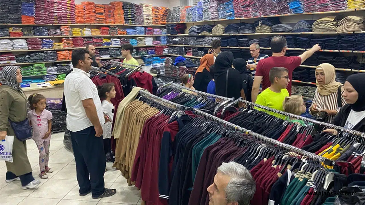 Kahramanmaraş’ta Okul Üniforması Fiyatları Dudak Uçuklattı