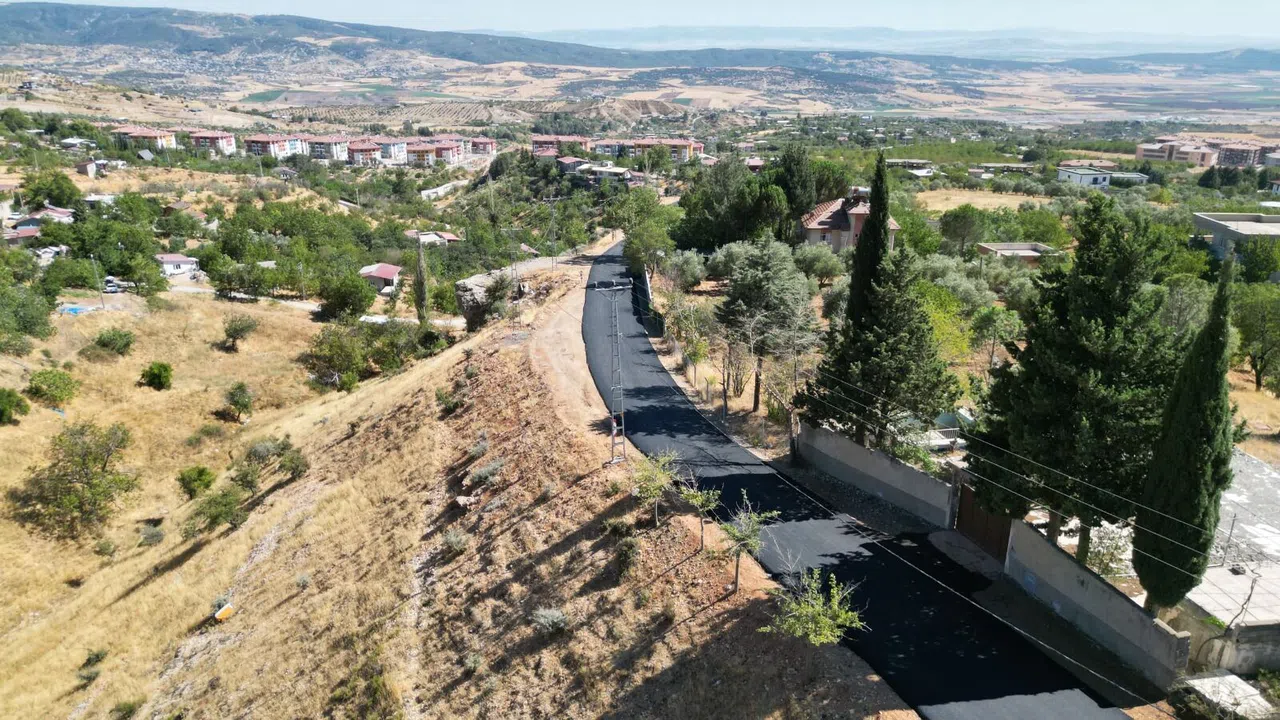 Akyar Mahallesi TOKİ Bağlantı Yolları Asfaltlandı