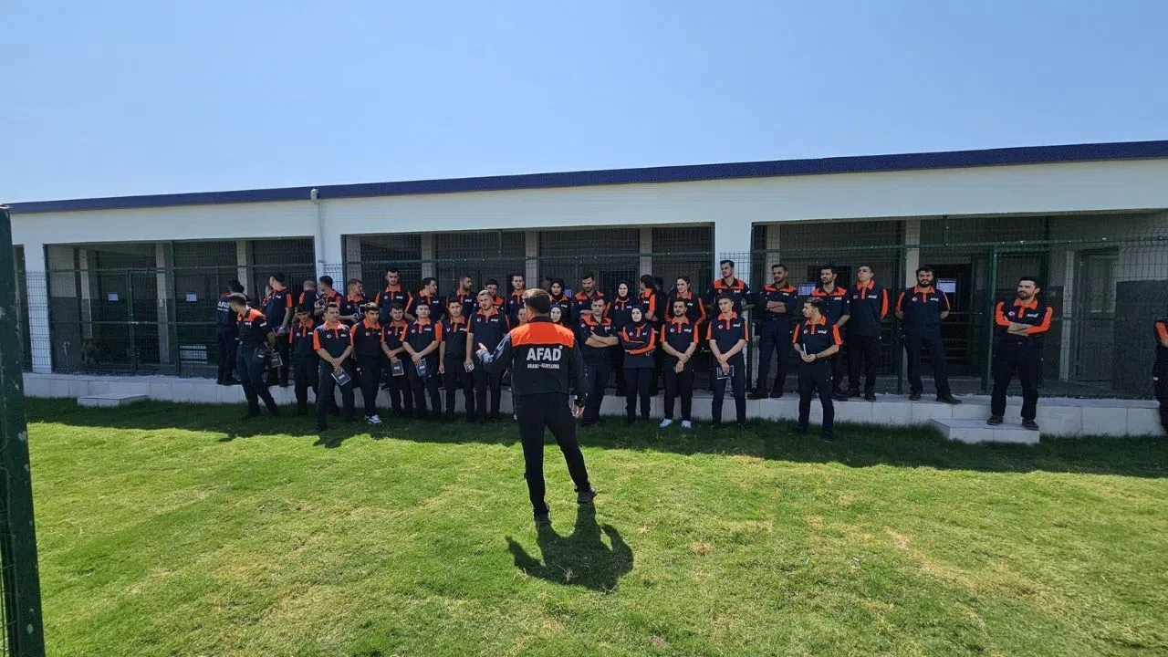 Kahramanmaraş'ta Yeni Arama Kurtarma Teknikerleri Eğitime Başladı