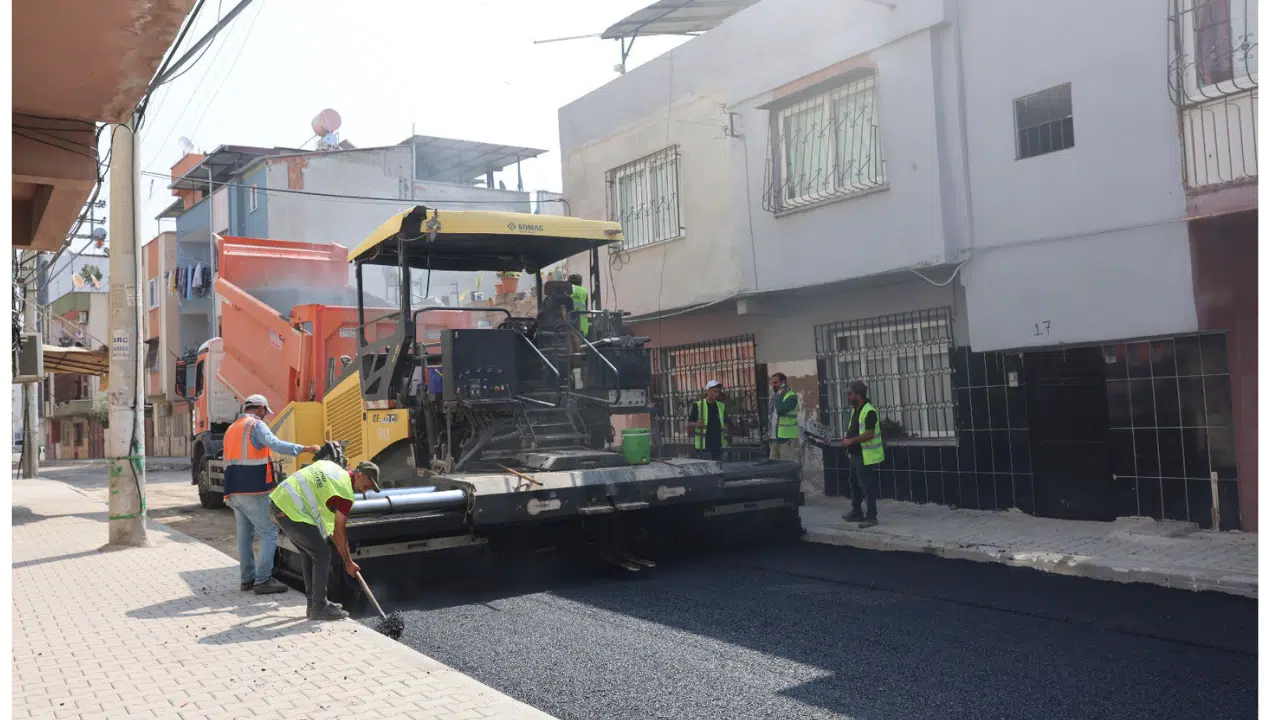 Mahalle Yolları Yenileniyor