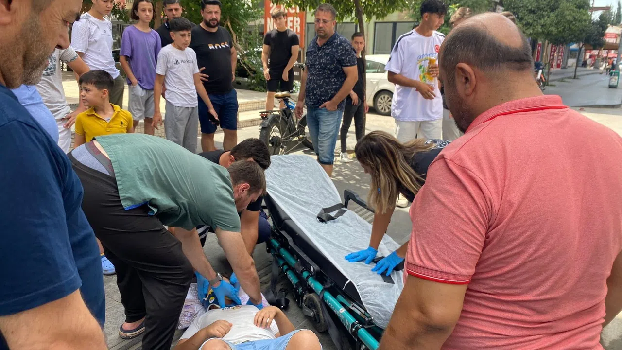 Kontrolü Kaybeden Çocuk Elektrikli Bisikletten Düştü