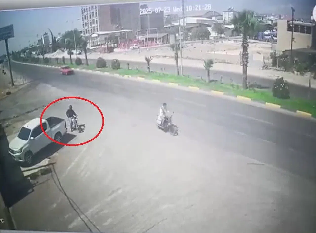 Motosikletli Saldırgan İş Yerine Kurşun Yağdırıp Kaçtı