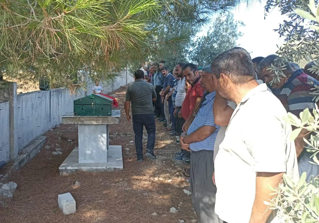 Ölü Bulunan Üniversite Öğrencisinin Cenazesi Toprağa Verildi