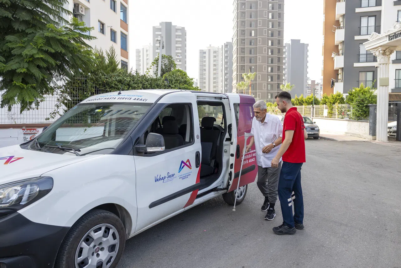 Onkoloji Hastalarına Ücretsiz Servis Hizmeti