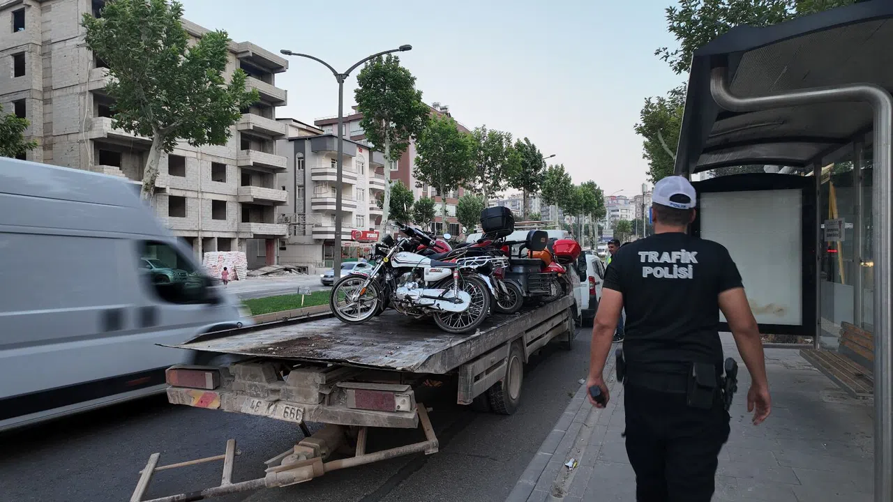 Kahramanmaraş’ta Uygunsuz Motosikletler Trafikten Men Edildi