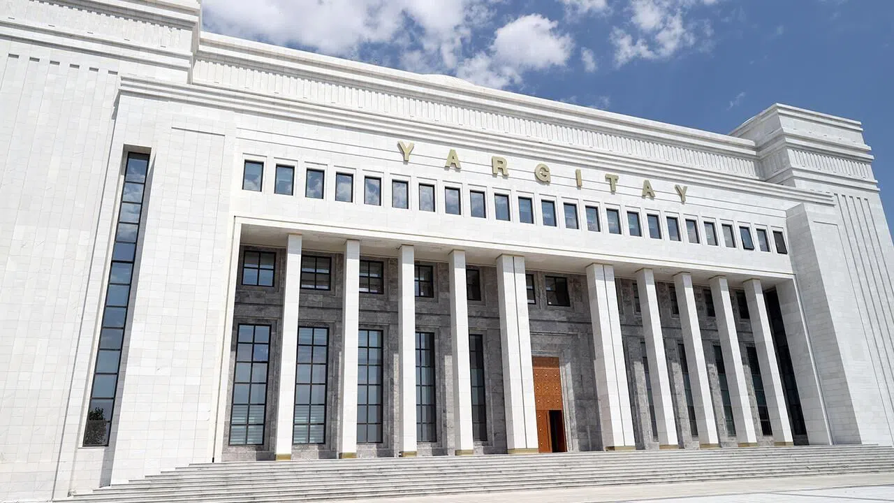 Yargıtay, sebepsiz yere evi terk eden kişiyi boşanmada "tam kusurlu" saydı