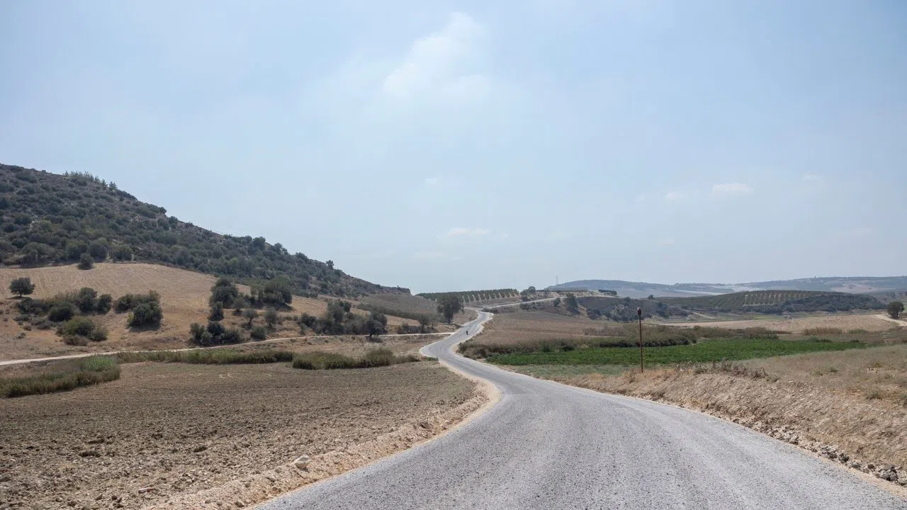 5 Mahalleyi Bağlayan Yol Çalışması Tamamlandı