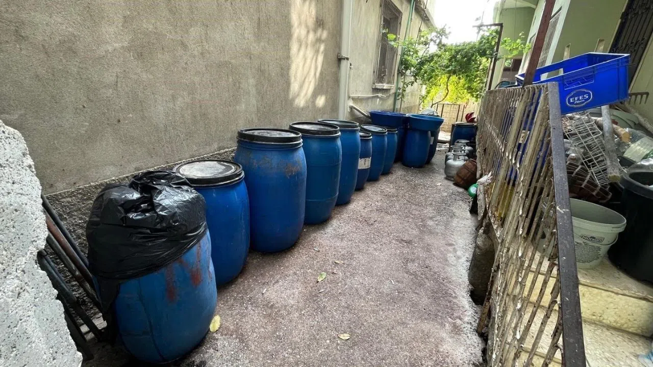 3 Bin 650 Litre Sahte İçki Ele Geçirildi, 4 Kişi Tutuklandı