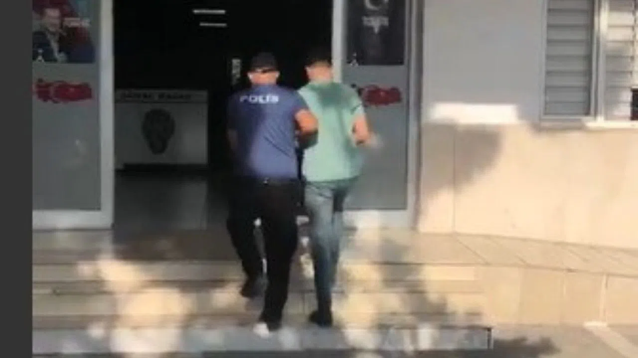 39 Yıl 4 Ay Kesinleşmiş Hapis Cezası Olan Kaçak, Polis Ekiplerince Kıskıvrak Yakalandı