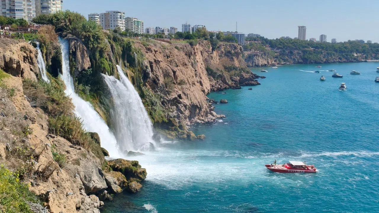 40 Metrelik Yükseklikten Düştüğü İddia Edilen Kadın Aranıyor