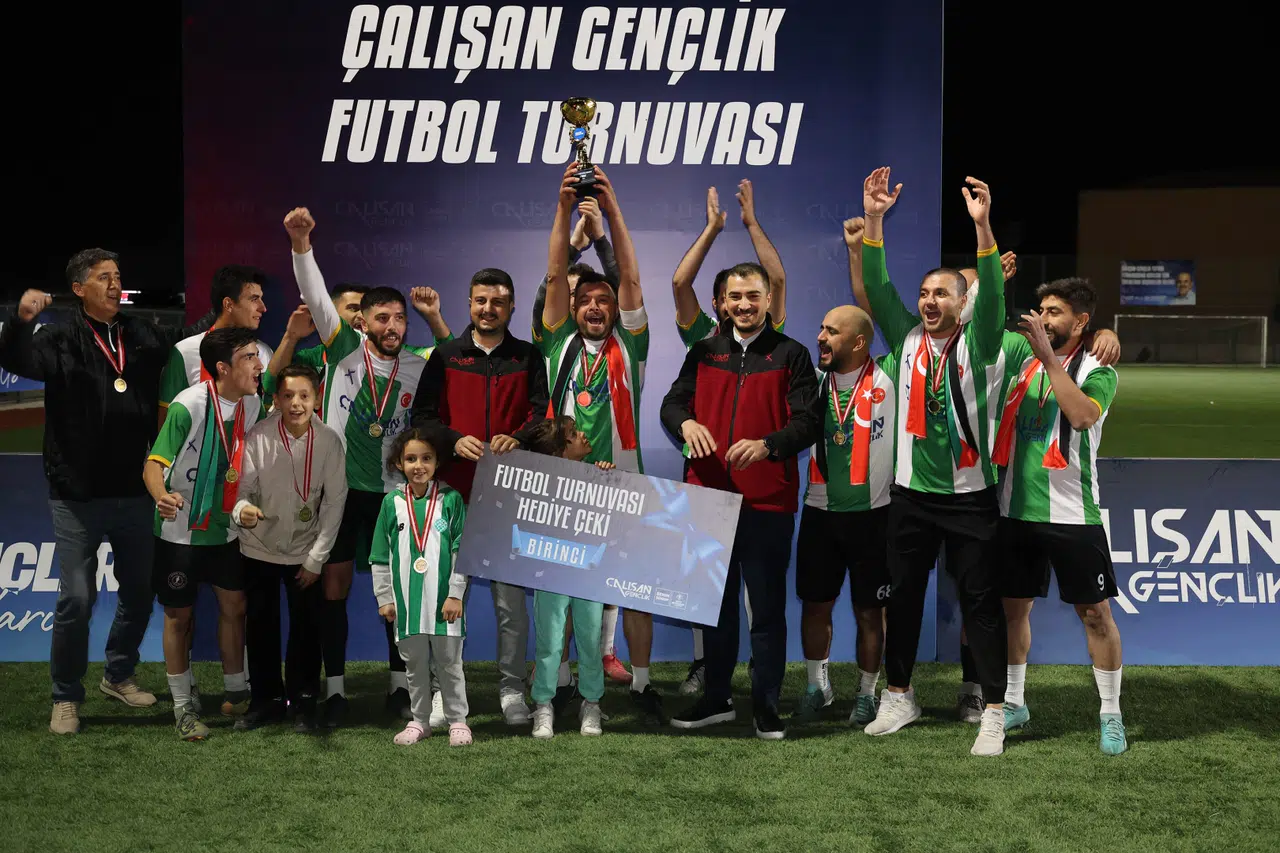 Çalışan Gençlik Futbol Turnuvası’nda dostluk öne çıktı