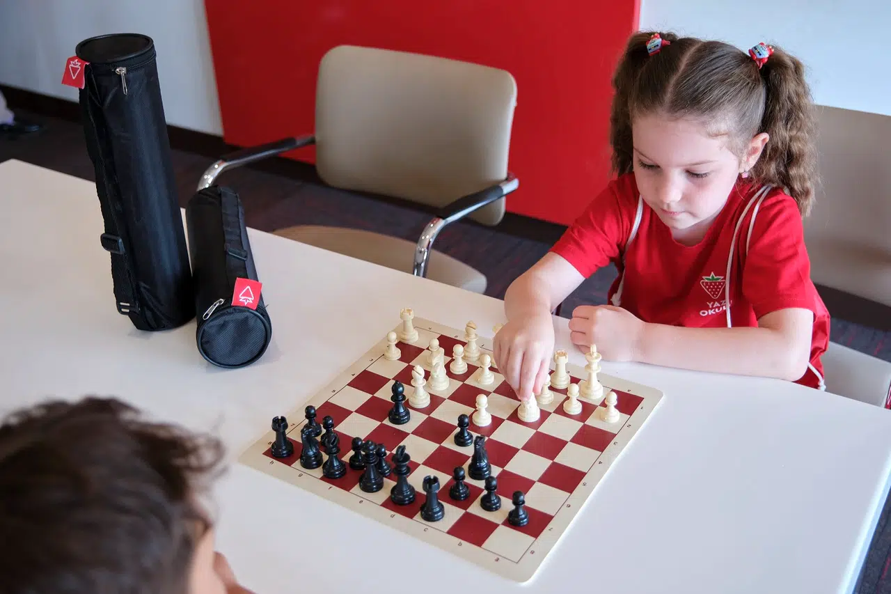 Çilek yaz okulu yüzlerce çocuğa unutulmaz bir tatil yaşattı