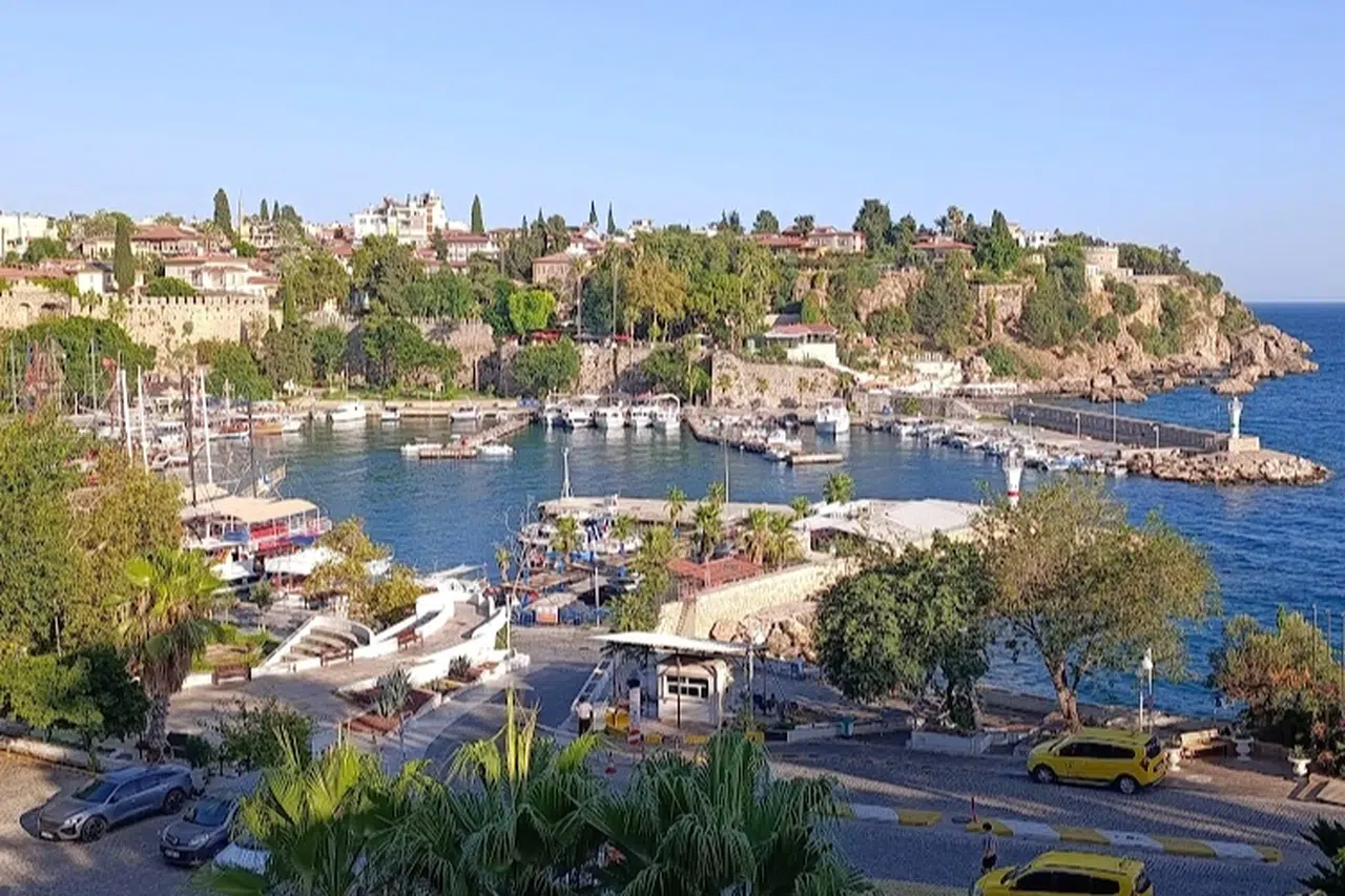 İletişim: Ormanlar imara açılmıyor, Antalya Kalesi satılmıyor!