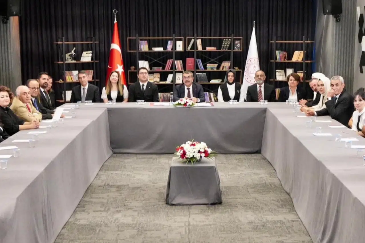 MEB'den yapay zeka destekli yeni projeler