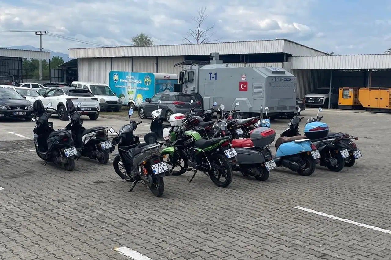 'Motosiklet tadilat' operasyonu: 27 gözaltı!