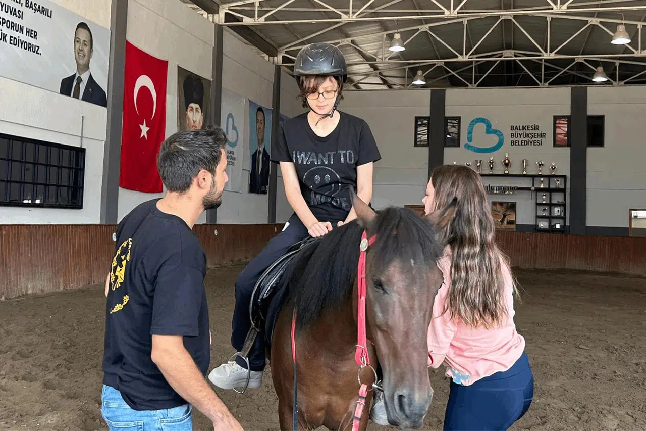 Özel Bireylere Ücretsiz Hipoterapi Desteği