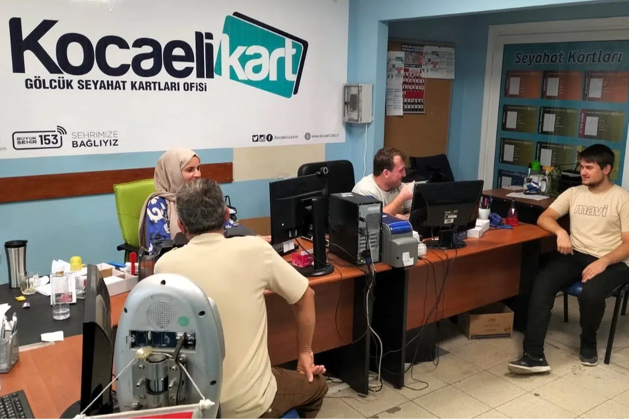 Seyahat Kart Ofisleri’nde işlemler hızlı