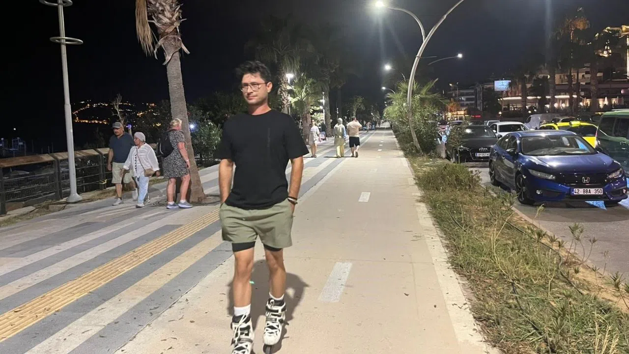 Sahilde Kaybolan Çocuk, Duyarlı Tatilci Sayesinde Bulundu