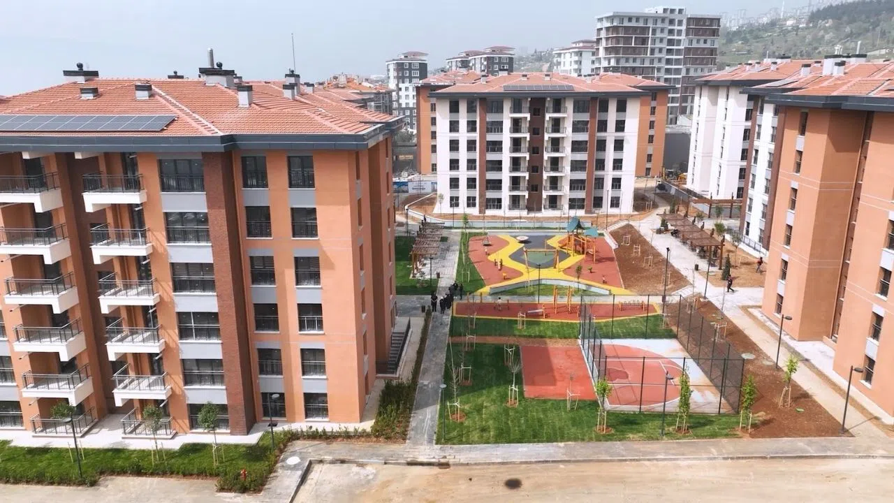 Kahramanmaraş Ebrar Sitesi’nde Yeniden Hayat Başladı