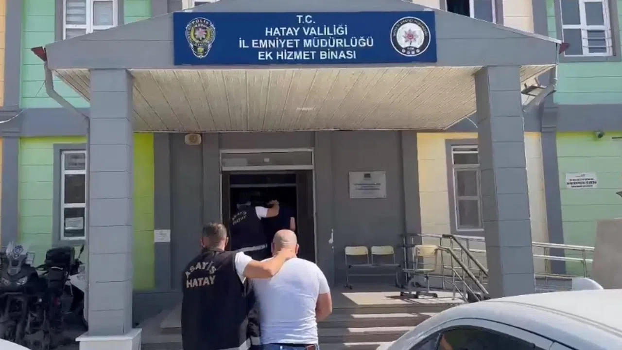 Aranan 2 Şahıs Yakalandı, Cezaevine Gönderildi