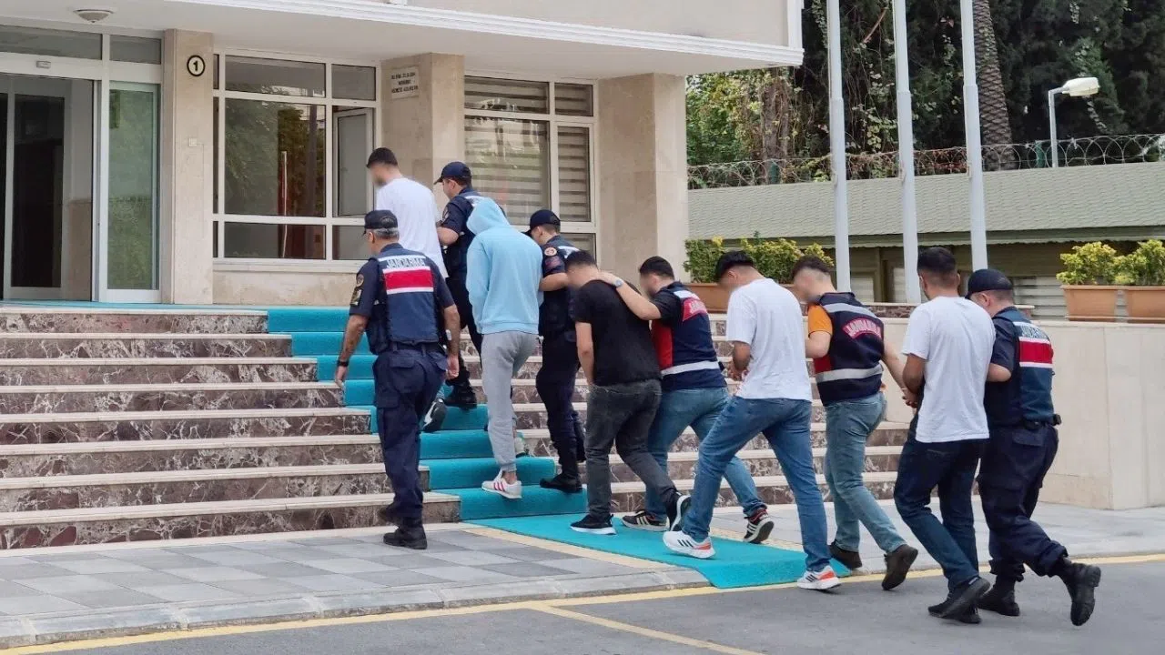 Çeşitli Suçlardan Aranan 10 Hükümlü Yakalandı